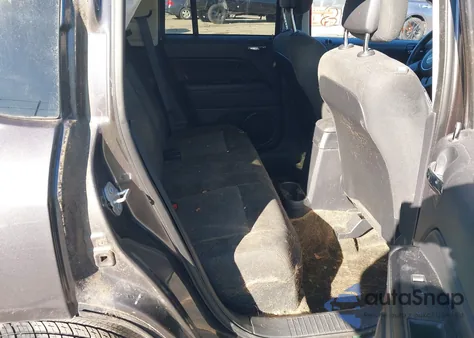 2016 Jeep Compass Sport z USA, uszkodzony, nr VIN 1C4NJCBA3GD611508